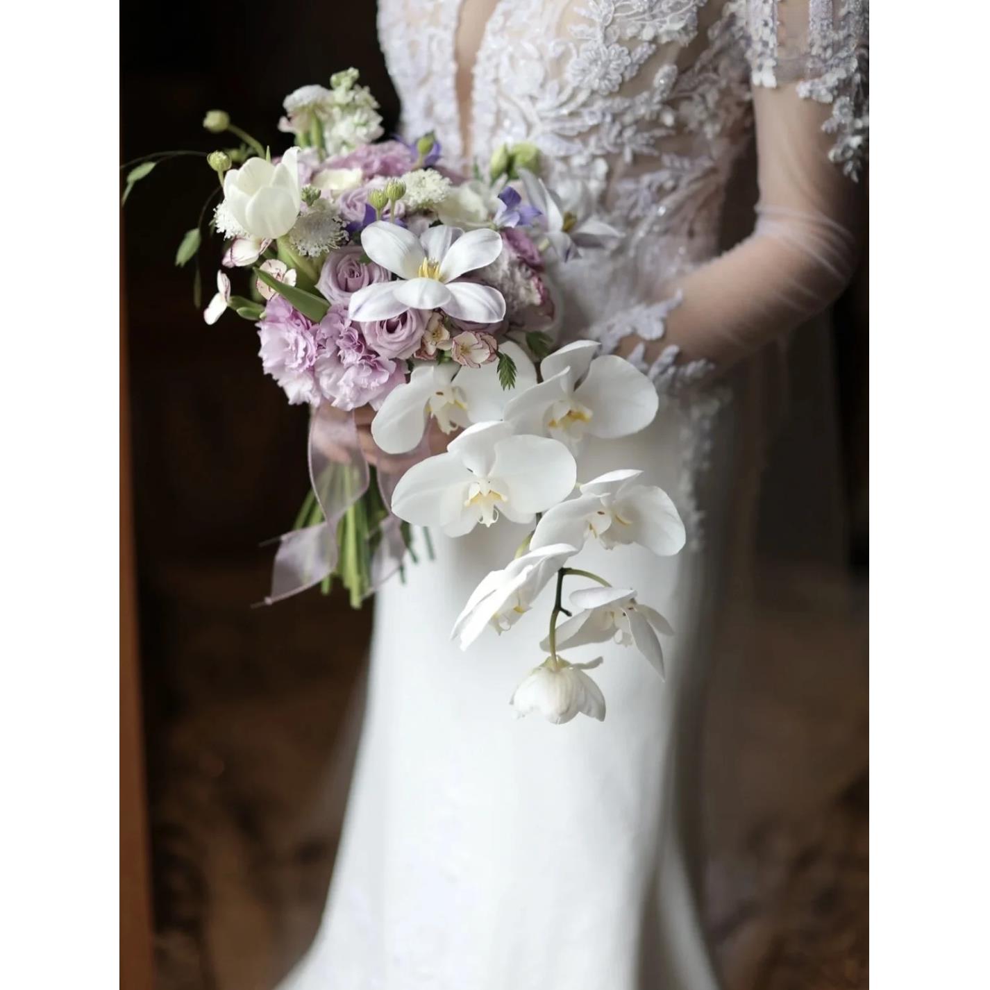 仿真花白色郁金香影楼摄影手捧花新娘结婚拍照花束旅拍假花成品花