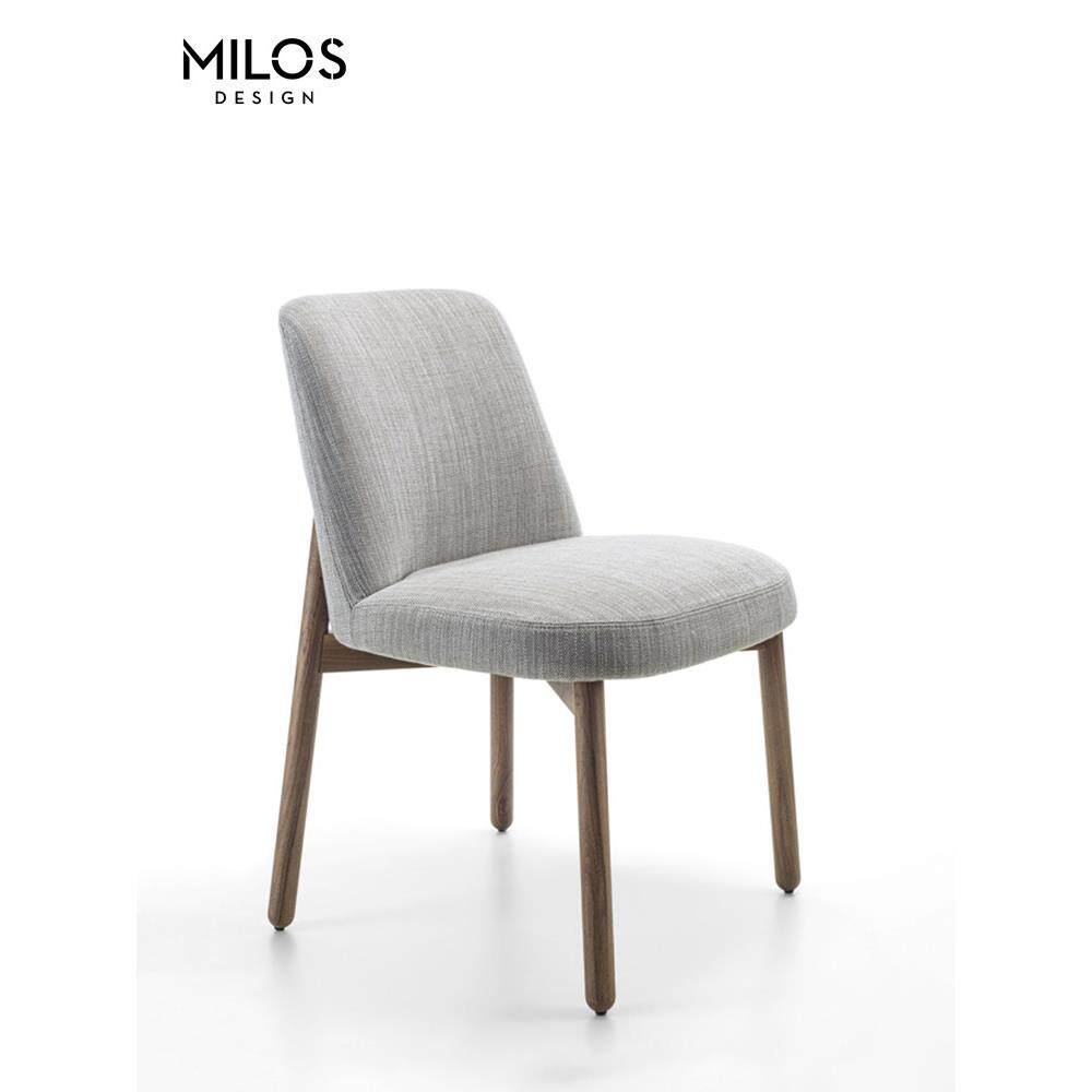意大利极简织物餐椅餐厅家椅软靠背化妆椅斯堪的纳维亚实木谈判椅