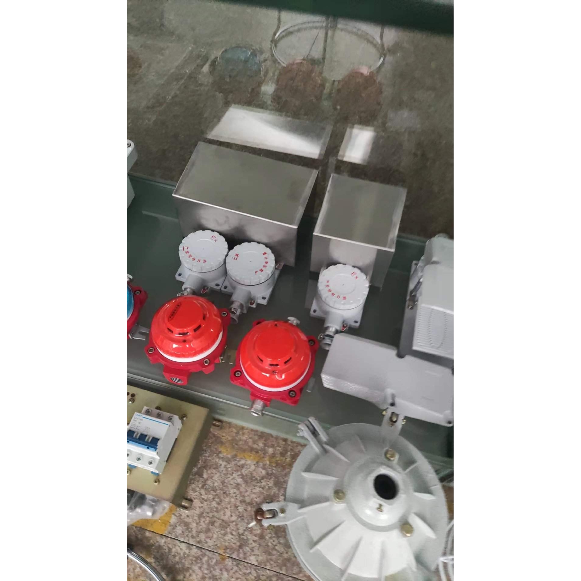 带护罩防爆脚踏开关 单踏 双踏