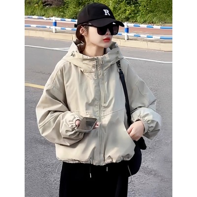 开春爆款冲锋衣女夹棉连帽上衣2025春秋季新款韩版小个子短款外套