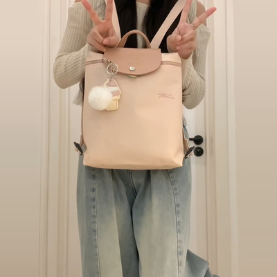 巨轻！！！能装ipad的冰激凌书包