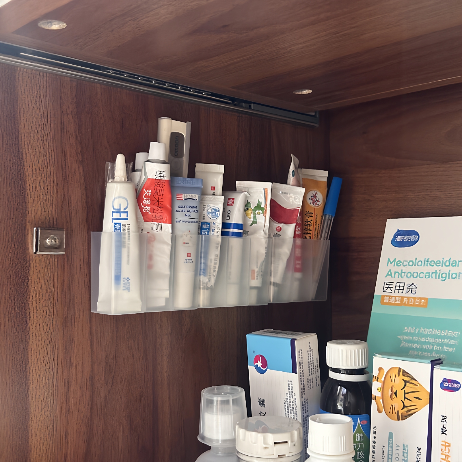 家里的镜柜也被我利用起来了！