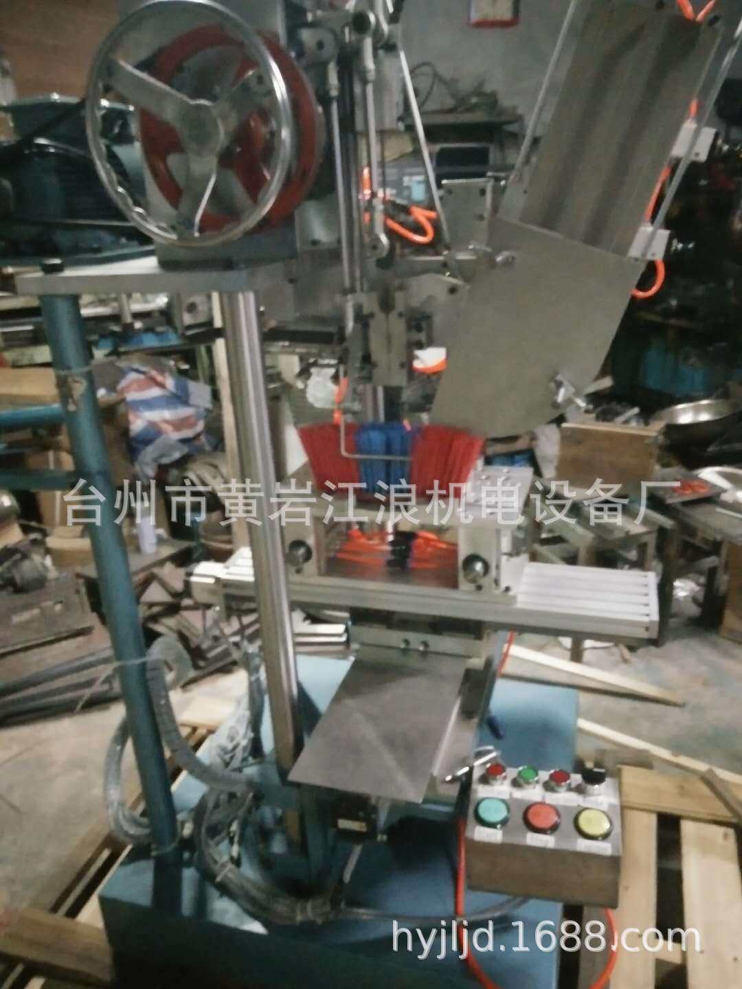 全自动高速电脑数控植毛机厂家直供扫把机