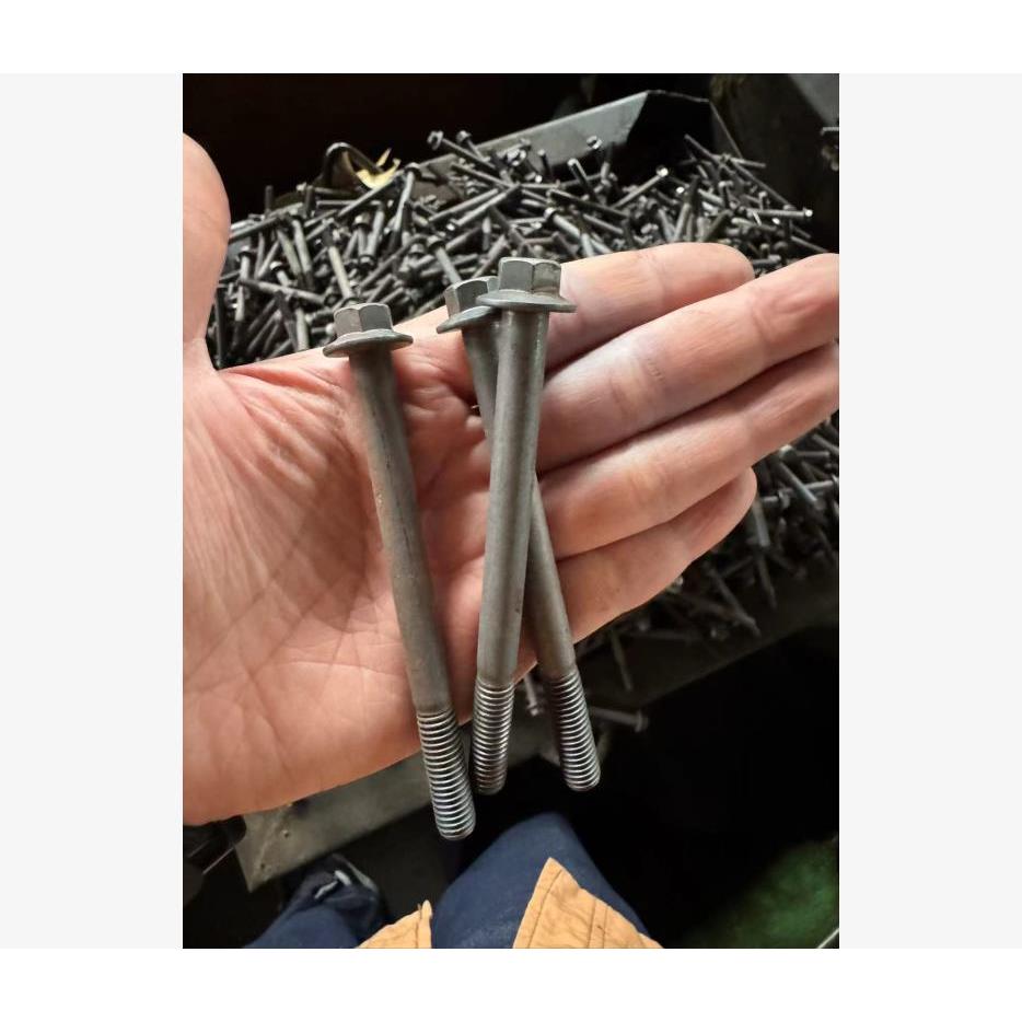 GB/T16674.1-2004六角法兰面螺栓M8*958.8级本色