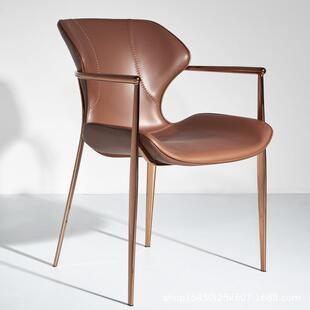 意式极简家用真皮餐椅现代轻奢设计师马鞍皮高档餐厅酒店餐桌椅子