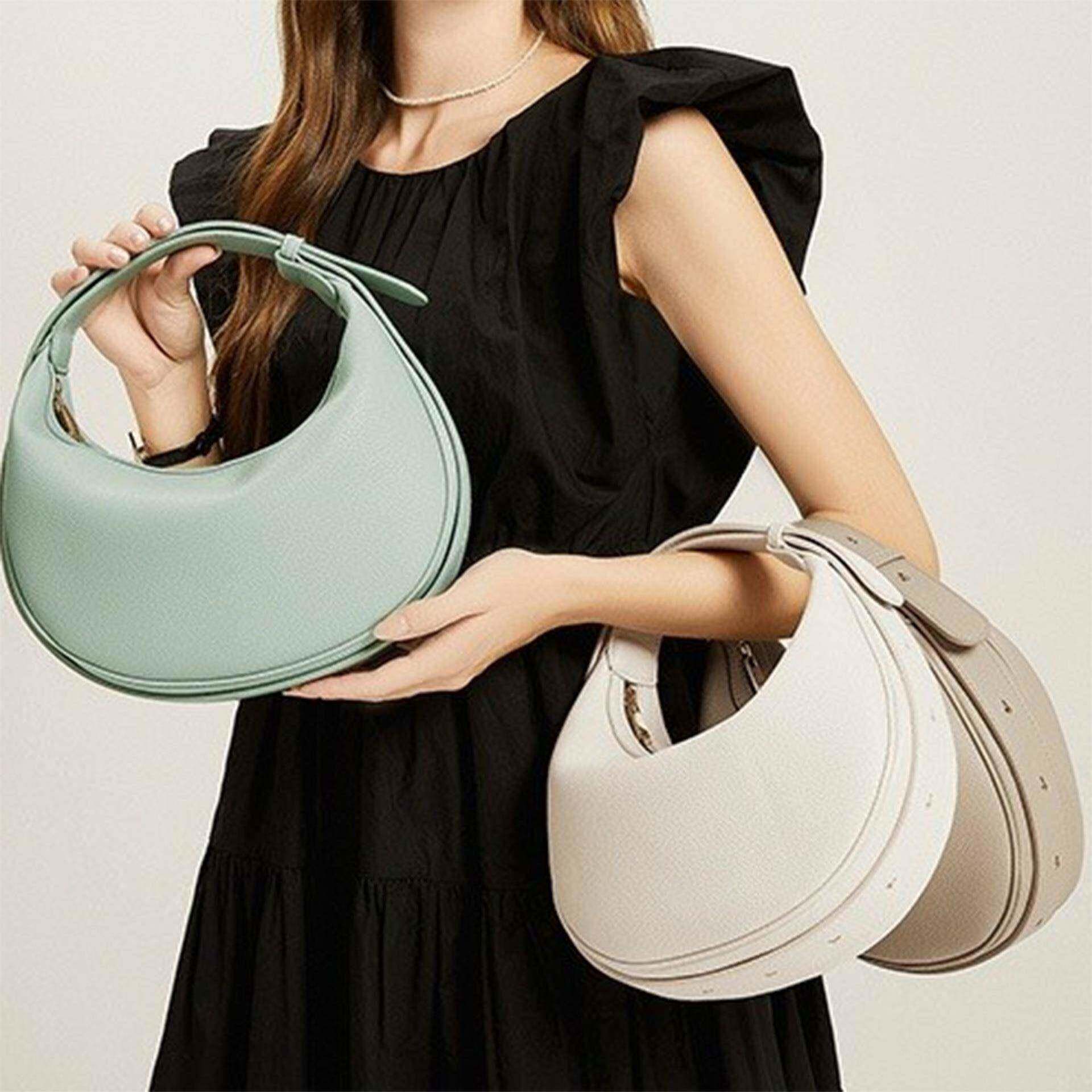 Handheld crossbody shoulder bag 手提斜挎单肩包