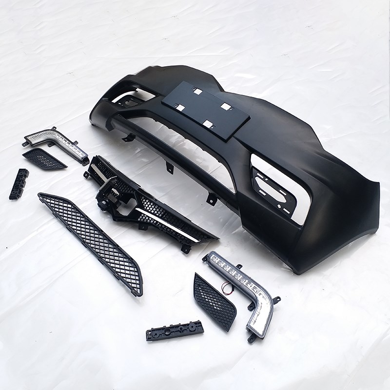 雷丁D70前保险杠前护杠上中网下格栅雾灯前杠支架雾灯框前杠带漆