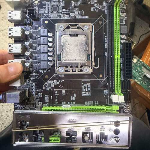 维修X79主板+E5-2450八核CPU套装议价