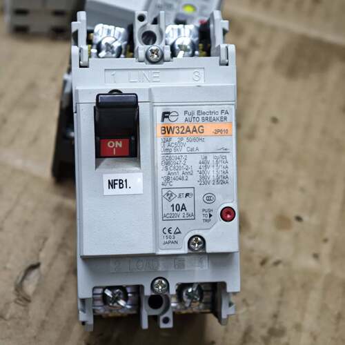 可维修BW32AAG-2P010 2P，10A断路器。成色议价