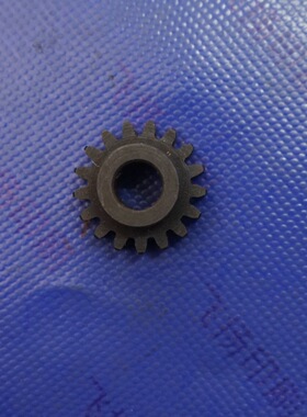 CD/SM102,SM/CD74 XL75马达齿轮，17齿，外28，内10，高16