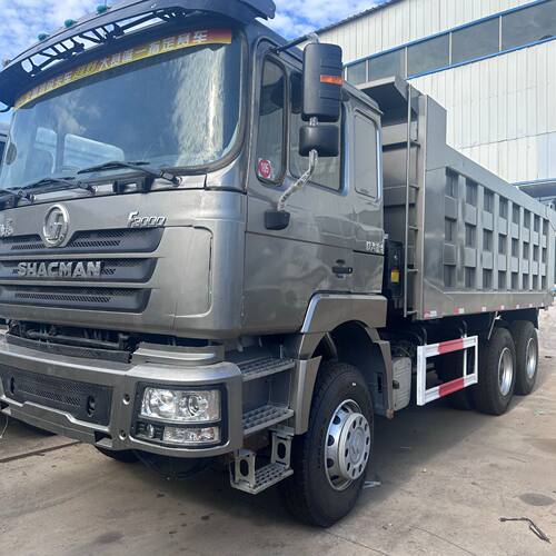 出口 豪沃TX6X4自卸车大泵380马力 前四后八翻斗车精品车况