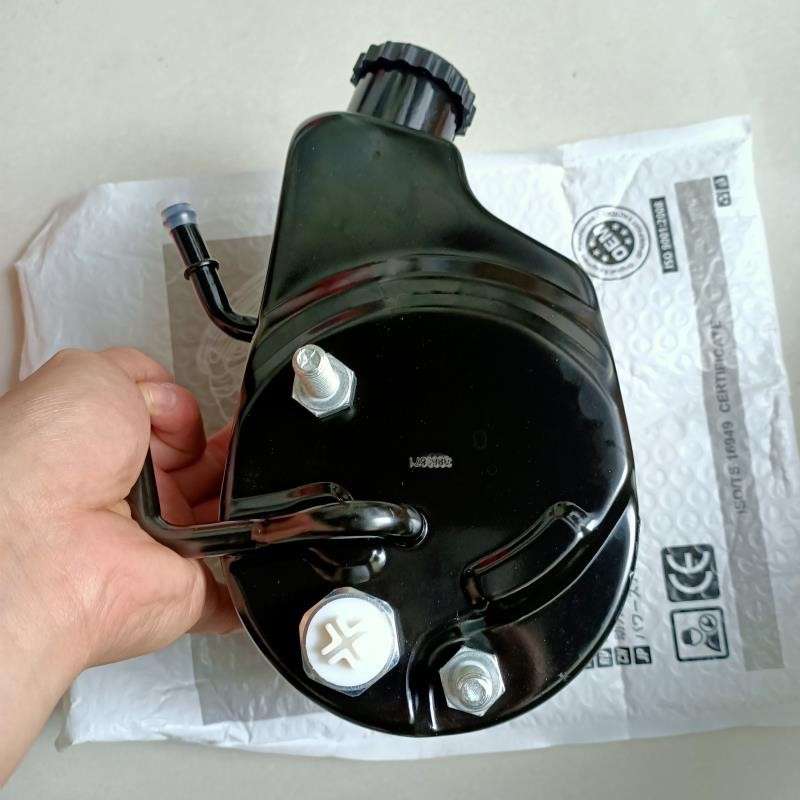 Engine Power Steering Pump 3860871 3884974 助力泵