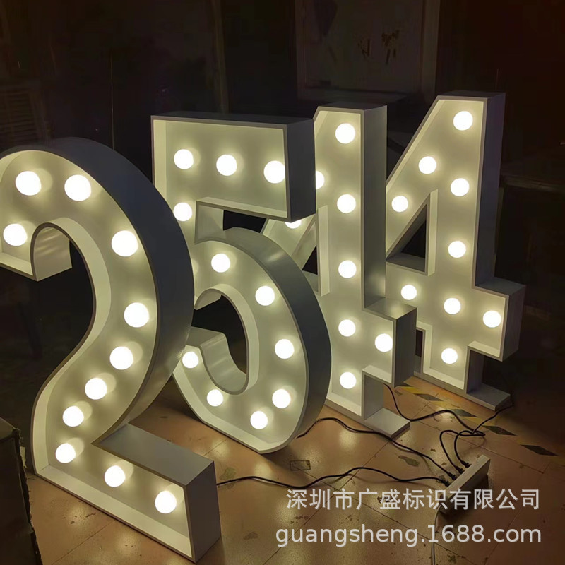 LED球泡户外发光字三年质保