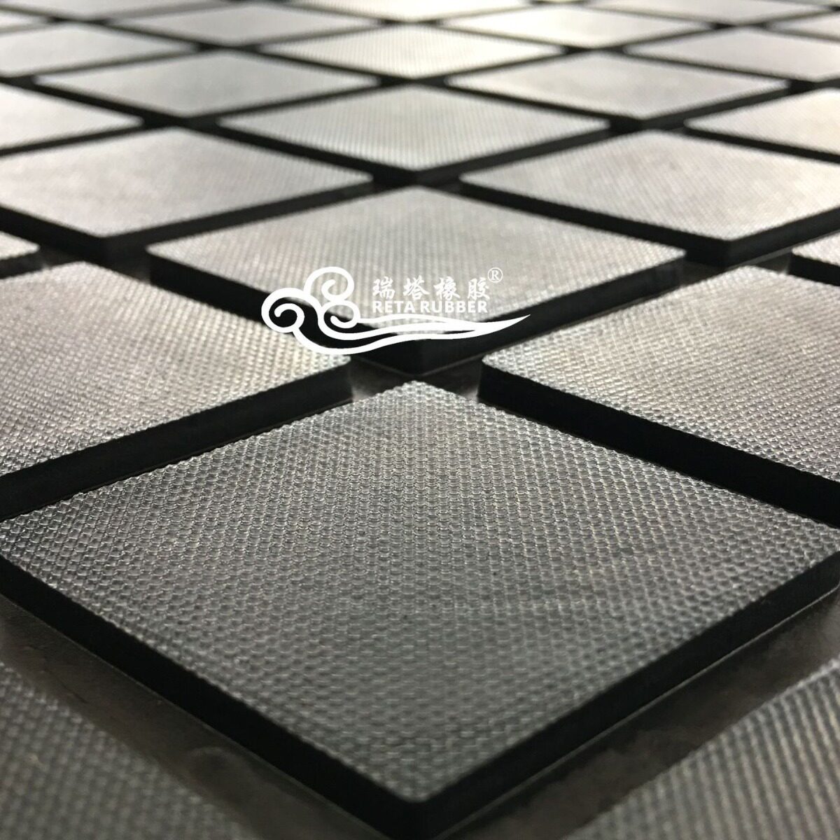 火电厂滚筒包胶12mm冷硫化菱形胶板矿山运输防滑