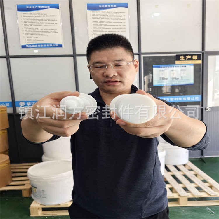 供应四氟波纹管CNC四氟波纹管非标拉伸管材