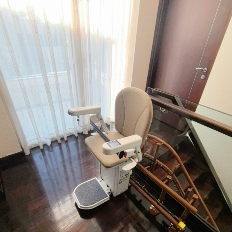 上楼梯神器老人家用别墅楼道旋转式电动楼梯升降椅小型曲线座椅电