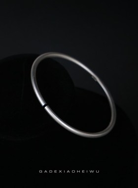 呷的小黑屋999纯银手镯凉山彝族纯手工男女情侣手镯简约百搭手镯