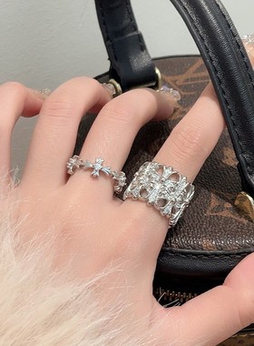 时髦轻奢镶钻十字架戒指女小众百搭银色高级感个性潮酷食指戒潮酷