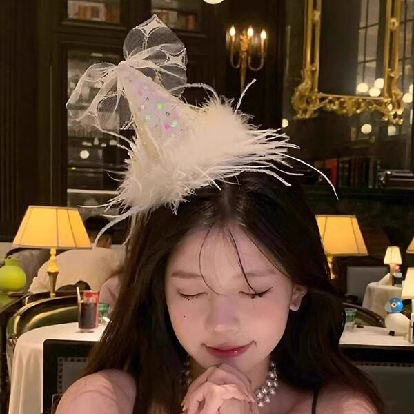 超出片！白色羽毛生日帽子头饰女生氛围感拍照道具发夹party发饰