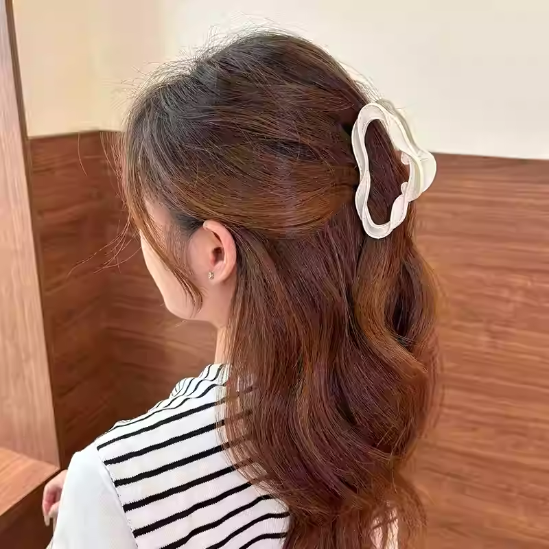 奶油泡泡~紫色云朵抓夹女韩系高级感后脑勺鲨鱼夹发夹夹子头饰夏,饰品/流行首饰/时尚饰品新,发饰,淘宝优惠券,粉丝福利购,淘宝优惠卷