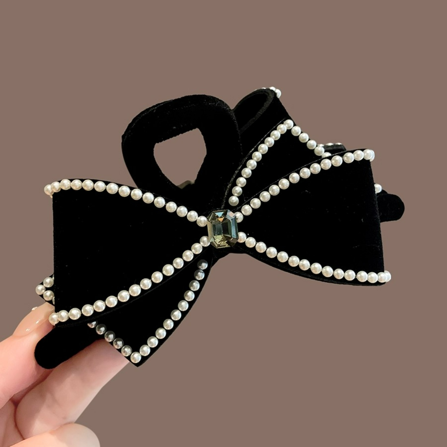 韩版植绒蝴蝶结抓夹女高级感时尚珍珠鲨鱼夹高定轻奢后脑勺盘发抓