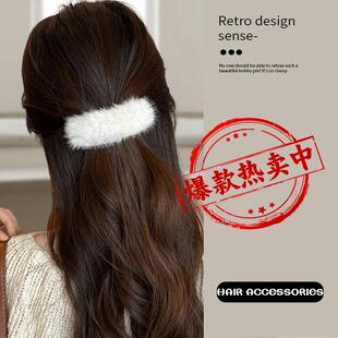 秋冬毛绒发夹女后脑勺发量少气质半扎一字夹网红大号鸭嘴夹高级感