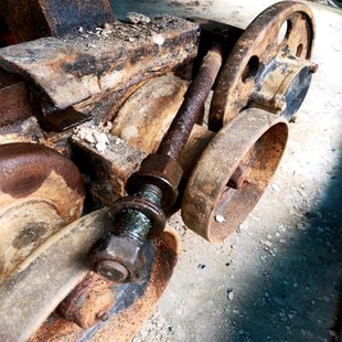 柳林收割机旋耕机丝杠螺纹螺母涨紧拉杆耕田机履带拉杆轴农机配件