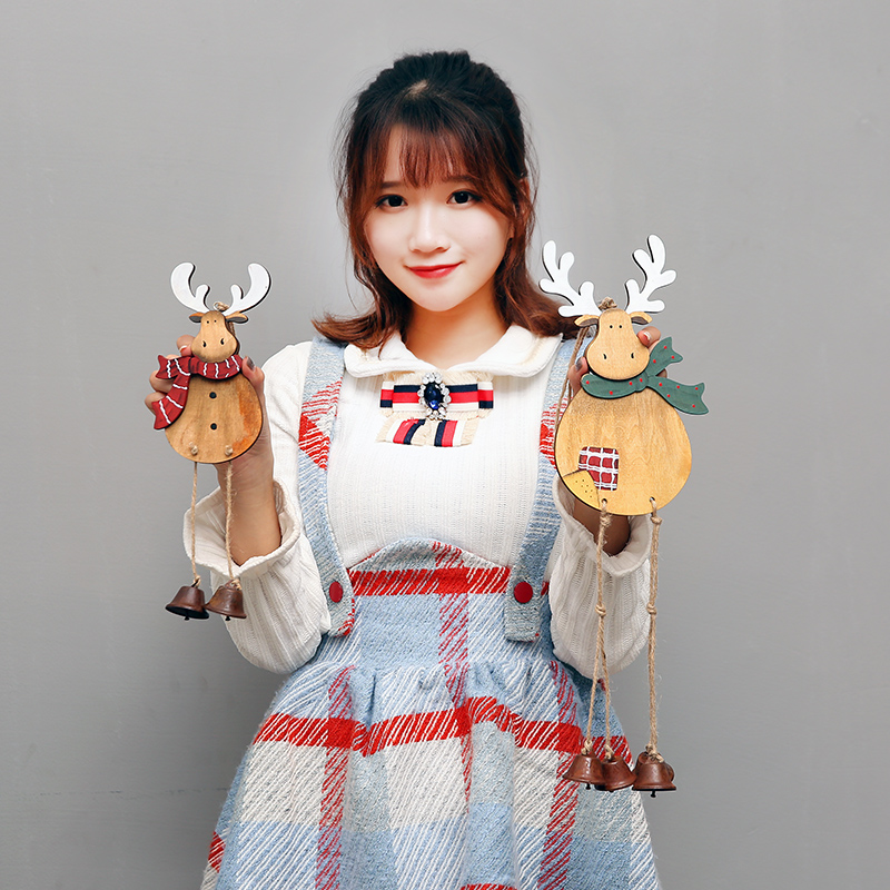 圣诞木质鹿铃铛串风铃原木挂件民宿卧室橱窗节日场景布置挂件装饰