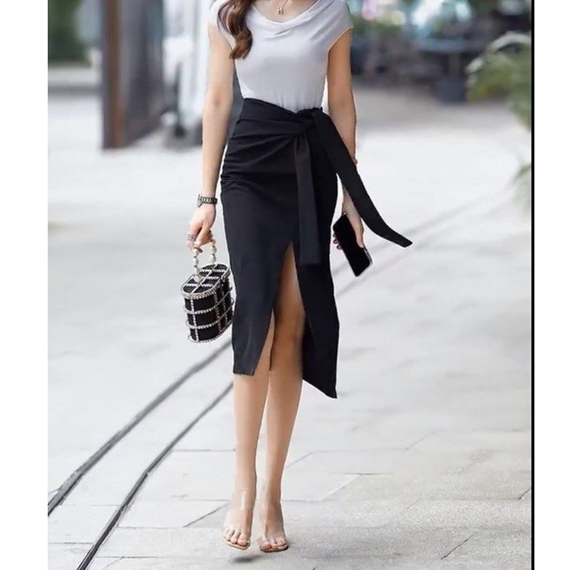 高级感黑色西装半身裙女夏季中长款高腰垂感a字开叉包臀一步裙子