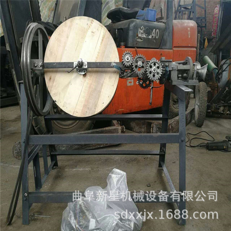 小型家用水稻秸秆蒲草龙须草编织绳机双股编织机草垫编织机
