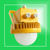 NFC9810LED防眩泛光灯70W150W200W300W工矿灯IP67防水防尘平台灯