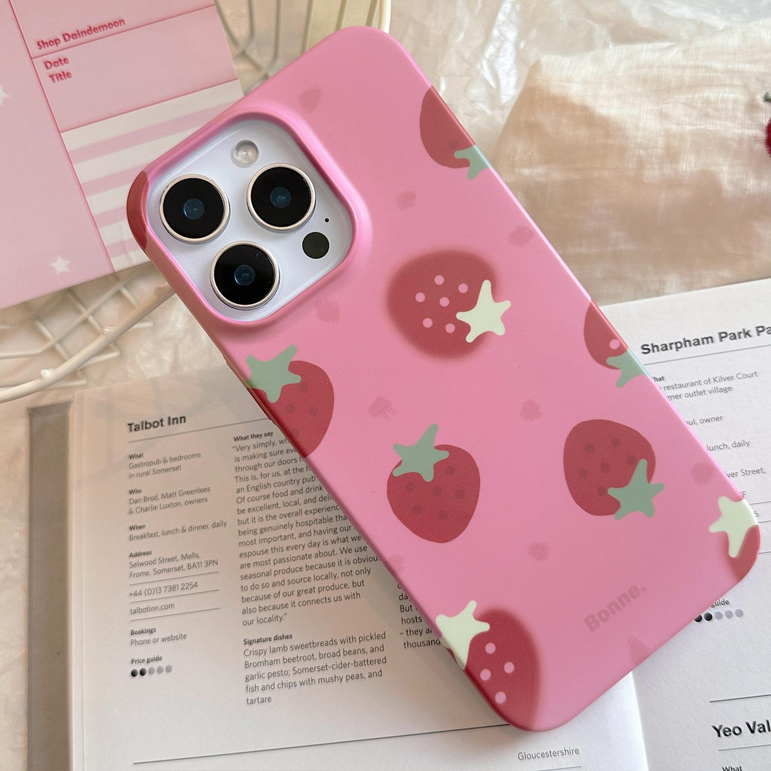 菲林适用苹果16手机壳iphone15甜美小草莓14promax磨砂12硬13男女