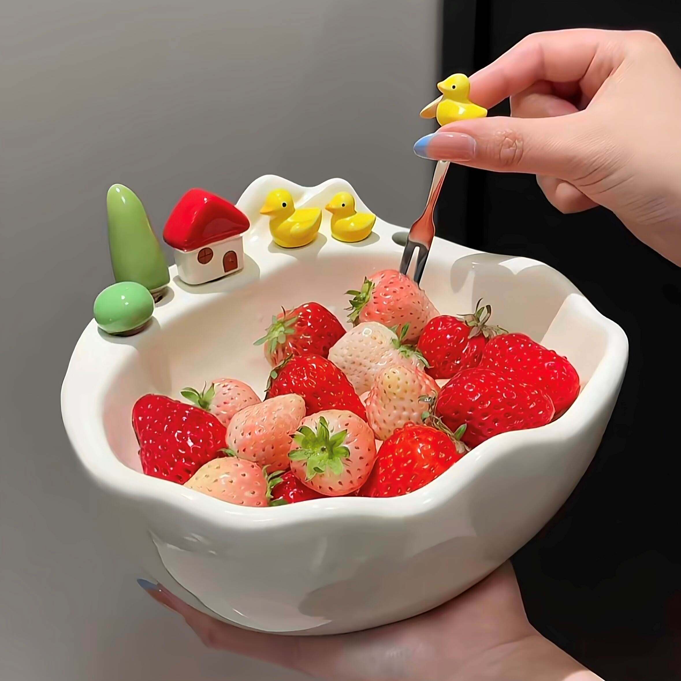 陶瓷水果盘带叉子可爱小黄鸭家用水果叉套装客厅奶油风零食水果碗图片