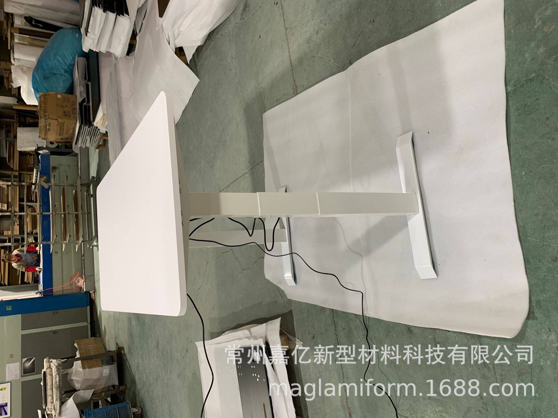 常州现代时尚自由调节高度坐站用矩形电脑学习桌电动升降办公书桌