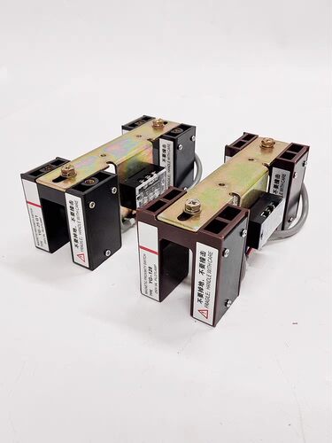 电梯配件平层感应器YG-28磁感应平层开关YG-25G1