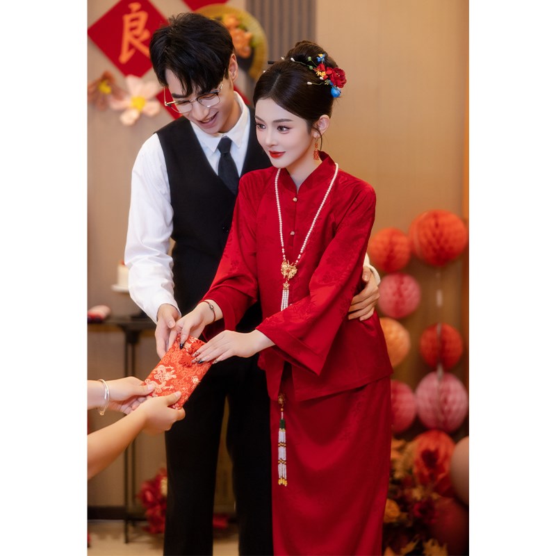 速发新中式端庄大气红色敬酒服新娘结婚旗袍婚服出阁宴秀禾服订婚