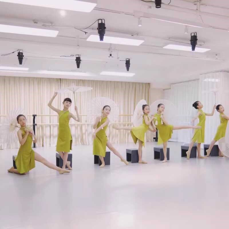 舞蹈服人间烟火绿色旗袍儿童人间烟火古J典舞入画碧落古典芭蕾旗