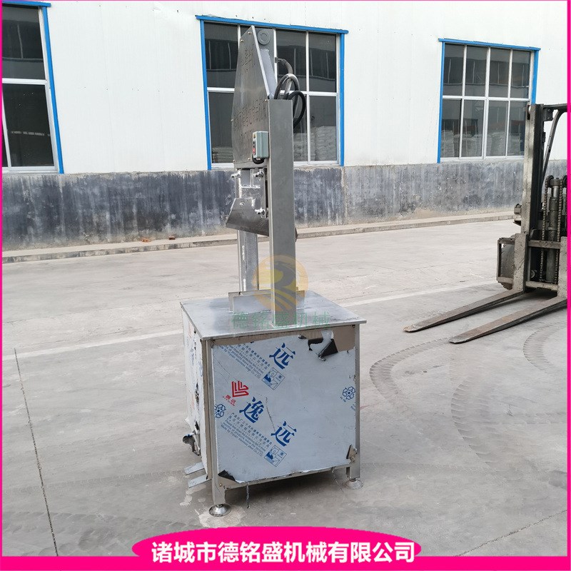 牛肉屠宰场用的铡头机 羊头猪脸切半机 猪头劈半机