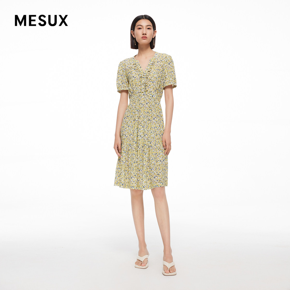 MESUX米岫新品女装小碎花印花泡泡袖茶歇裙连衣裙MMMUO440 - 实物图