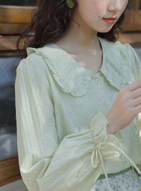 绿色木耳边娃娃领长袖衬衫女2023春季新款法式小个子甜美洋气上衣