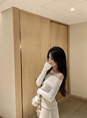 Yumeo钰 纯白月光~约会穿这套奶欲小姐姐上衣一字肩