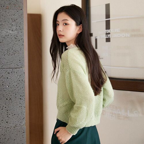 SOMSOM/索玛设计感宽松绿色套头针织衫长袖叠穿上衣女装短款毛衫