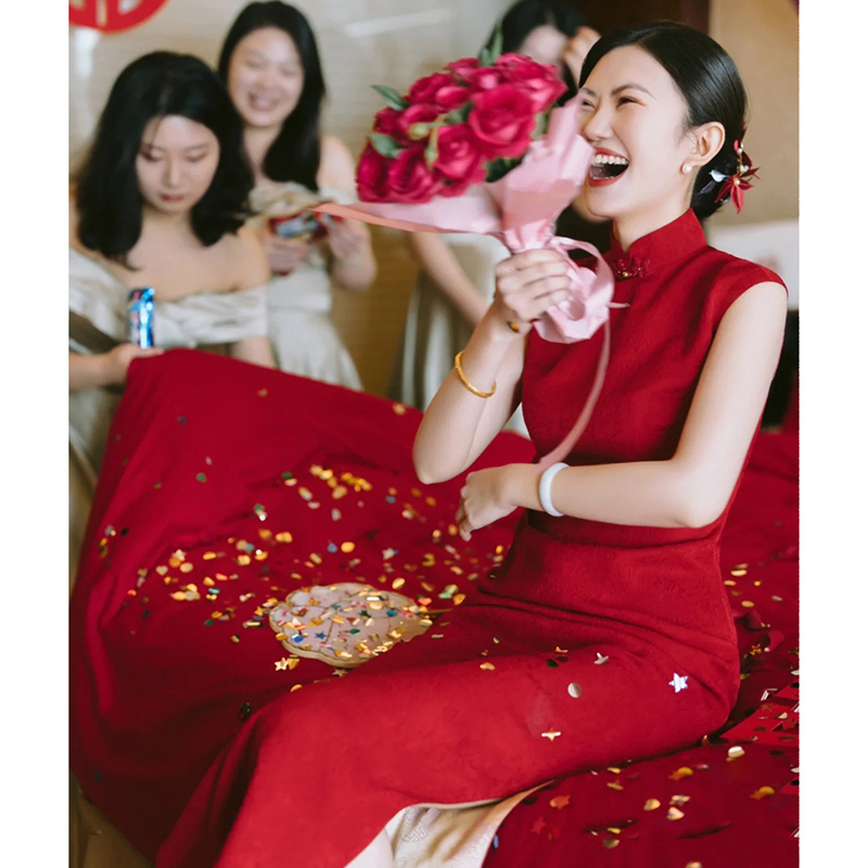 红色旗袍敬酒服2023新款新娘小个子结婚订婚出阁宴礼服新中式无袖