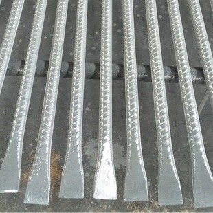 厂家直销螺纹钢大撬棍 撬棒美式起钉器 品种多 规格全 质量优