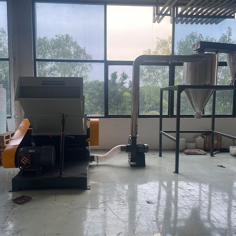 PVC塑料磨粉机废旧水电管材塑料破碎机破碎机塑料粉碎机厂家辅机