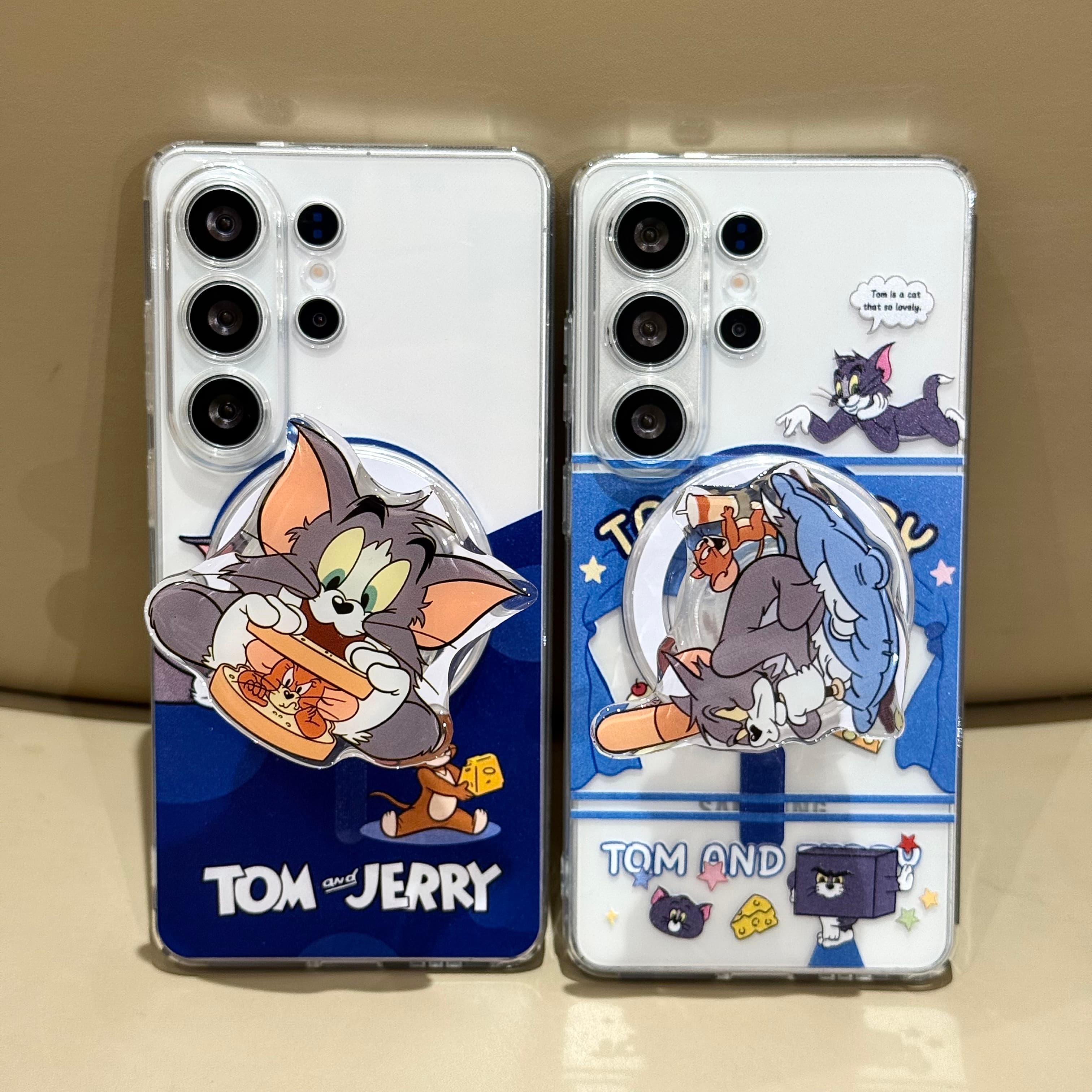 吉能虎新款猫和老鼠适用三星S25Ultra带手链支架磁吸手机壳S26/S24/S23FE/A56/36/26全包防摔卡通保护套
