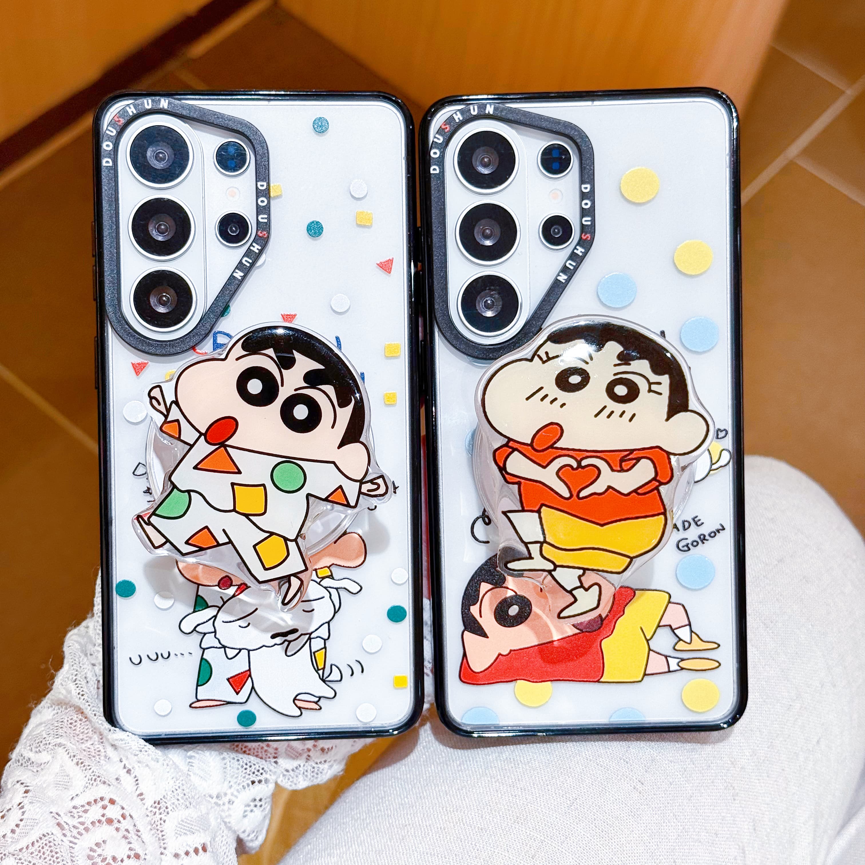 吉能虎波点睡衣小新适用于三星S26Ultra带手链支架磁吸手机外壳S25/S24全包边防摔卡通ins风保护套