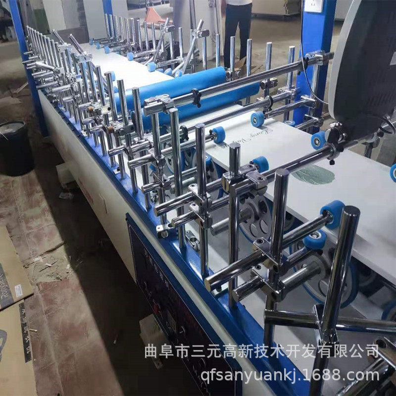 实木踢脚线包覆机 木皮贴皮机 1300宽竹木纤维木饰面墙板包覆机