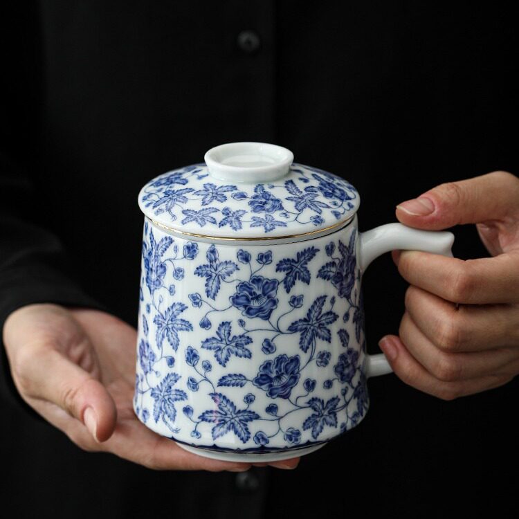 白瓷青花秋葵百川茶杯中式陶瓷茶水分离办公杯个人专用泡茶杯