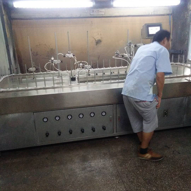 厂家直销环保自动喷漆喷油机